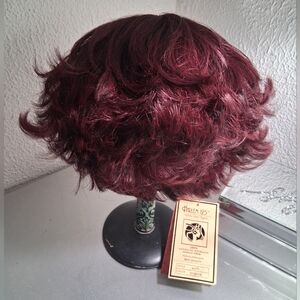 Harlem 125 Color M1B/118 Wig NWT  Never Used